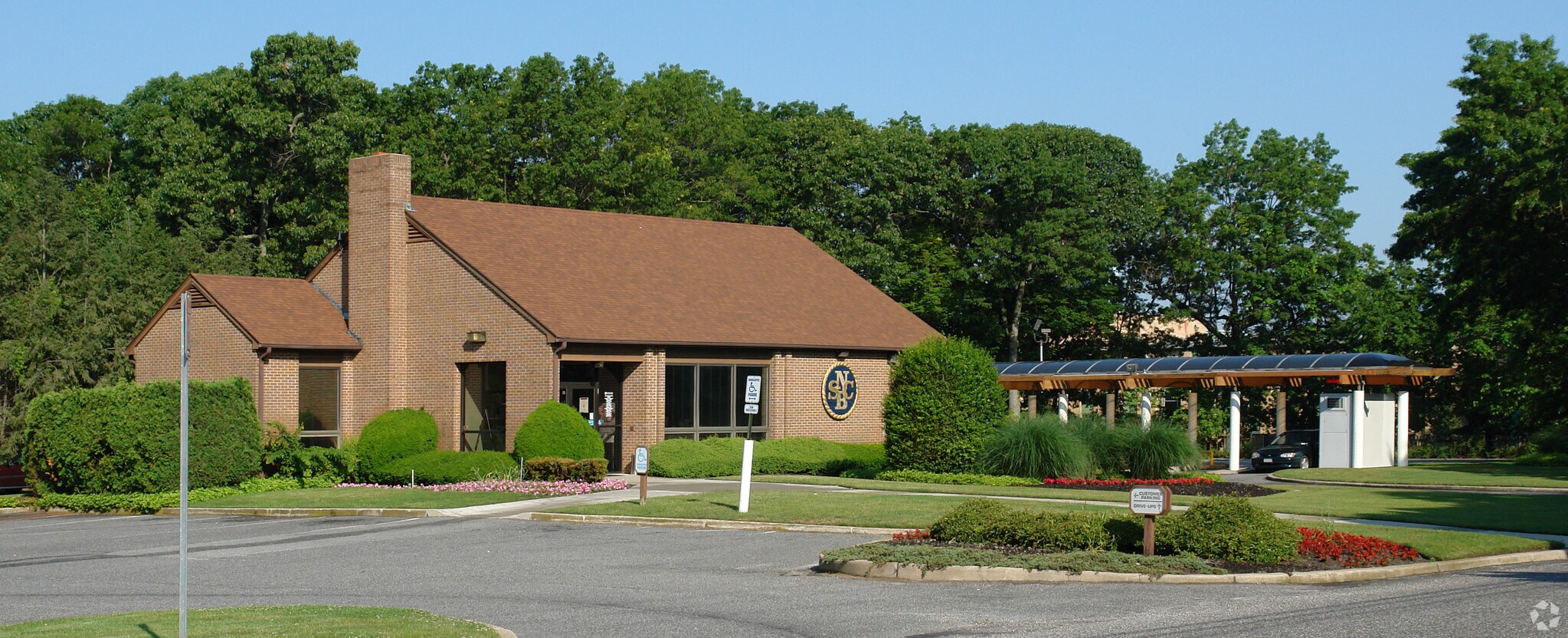 1201 Ostrander Ave, Riverhead, NY for sale Primary Photo- Image 1 of 1