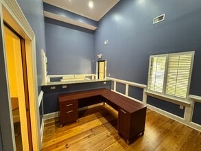 2720 Gregory St, Savannah, GA for lease Interior Photo- Image 2 of 11