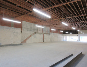 396-400 S Lake Ave, Pasadena, CA for lease Interior Photo- Image 1 of 3