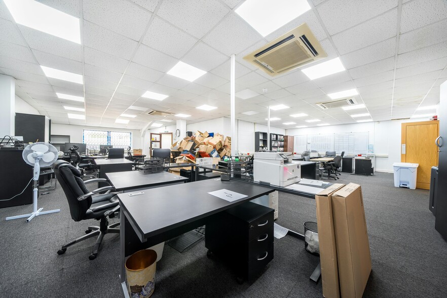 Colne Way, Watford for lease - Building Photo - Image 3 of 25