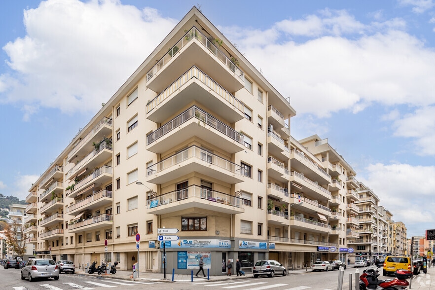 Retail in Nice for sale - Building Photo - Image 3 of 4