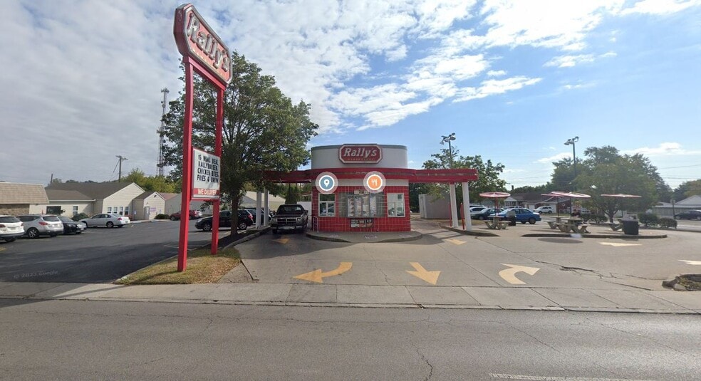 2000 N Limestone St, Springfield, OH for lease - Building Photo - Image 1 of 5