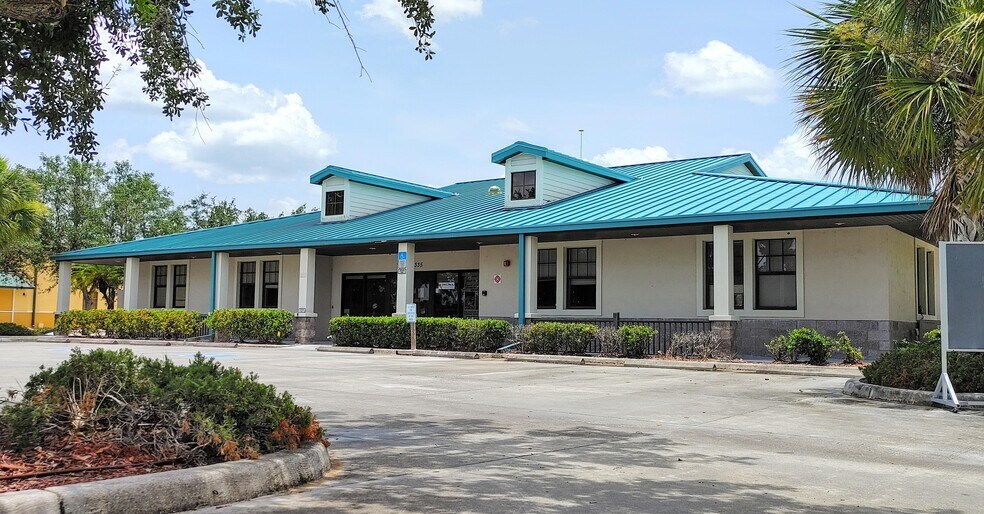 7329 International Pl Lakewood Ranch Fl 34240 Loopnet Com