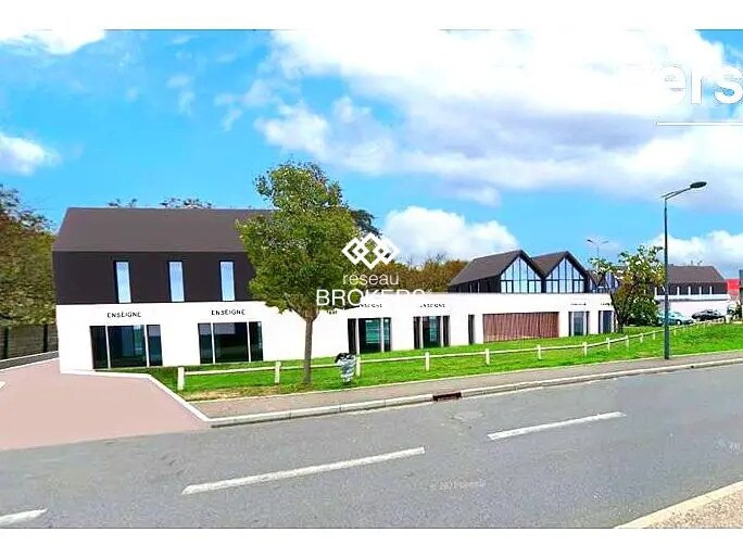 Retail in Orléans for lease - Building Photo - Image 2 of 4