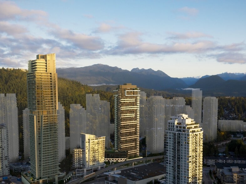 612 Elmwood St, Coquitlam, BC for sale - Building Photo - Image 1 of 4