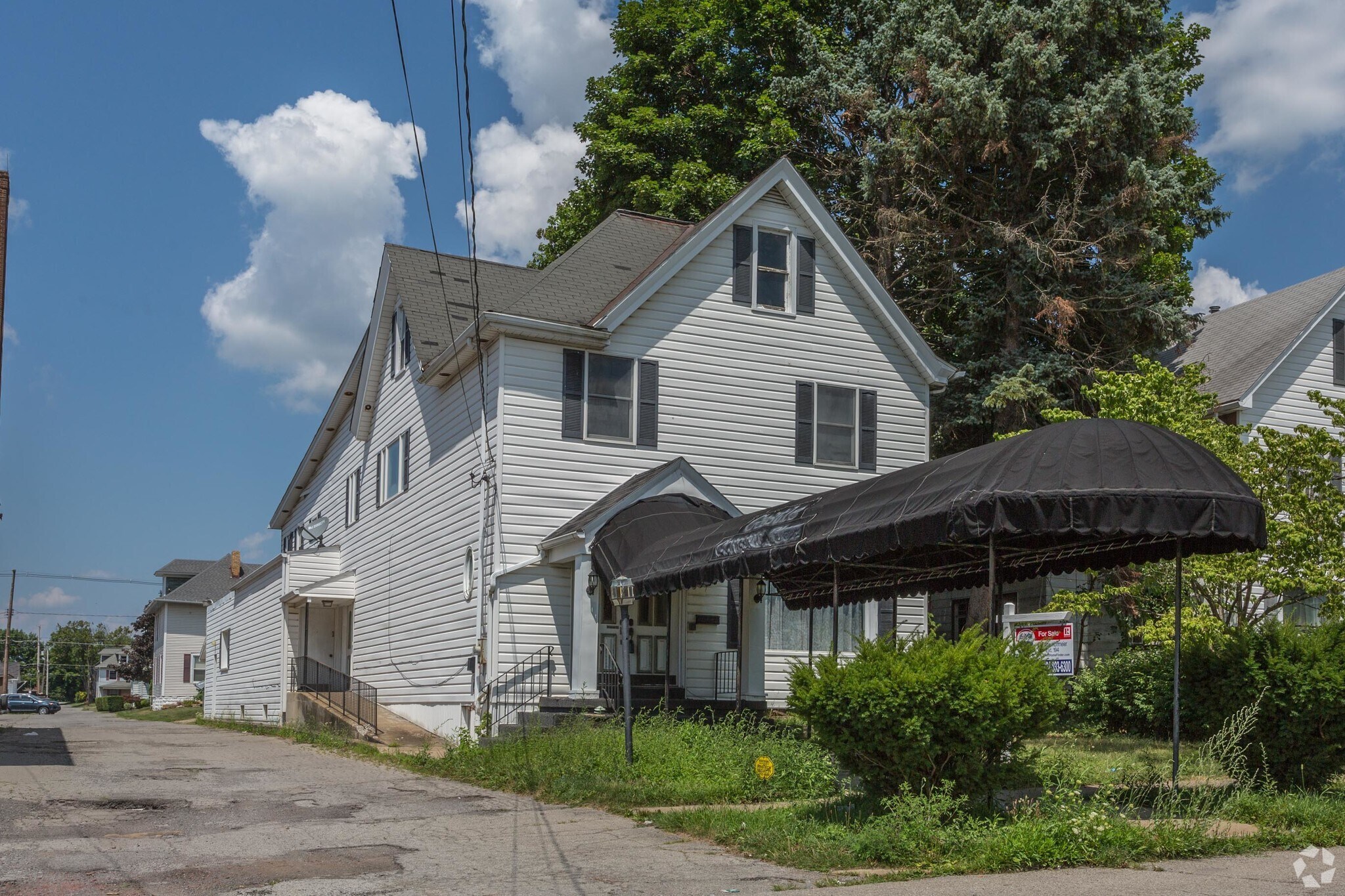 909 Adams, New Castle, PA for sale Primary Photo- Image 1 of 1