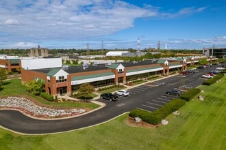 2720-2736 River Green Cir, Louisville, KY for lease Interior Photo- Image 1 of 6