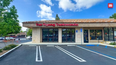 650-728 N Moorpark Rd, Thousand Oaks, CA for lease Building Photo- Image 1 of 8
