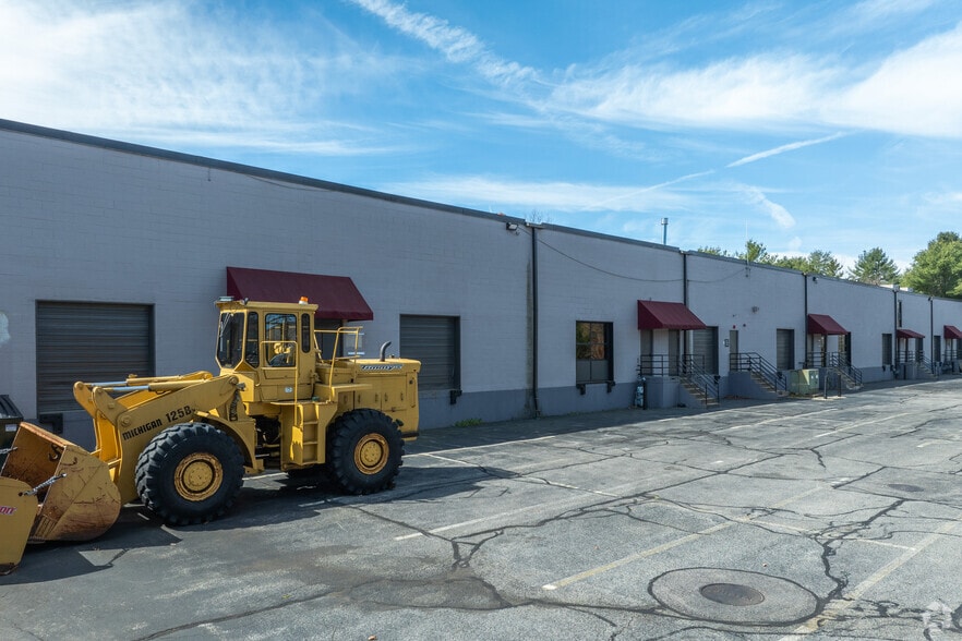 77 Accord Park Dr, Norwell, MA for lease - Building Photo - Image 3 of 5