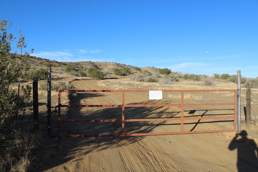 000 Santa Barbara Canyon Rd., Cuyama, CA 93252 - 000 Santa Barbara ...