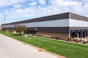 1111 N Du Page Ave, Lombard IL - Warehouse