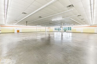 11901 I 10 Service Rd, New Orleans, LA for lease Interior Photo- Image 1 of 7