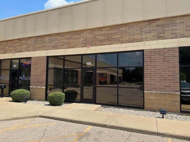 9114 Virginia Rd, Lake In The Hills, IL for lease - Building Photo - Image 2 of 6