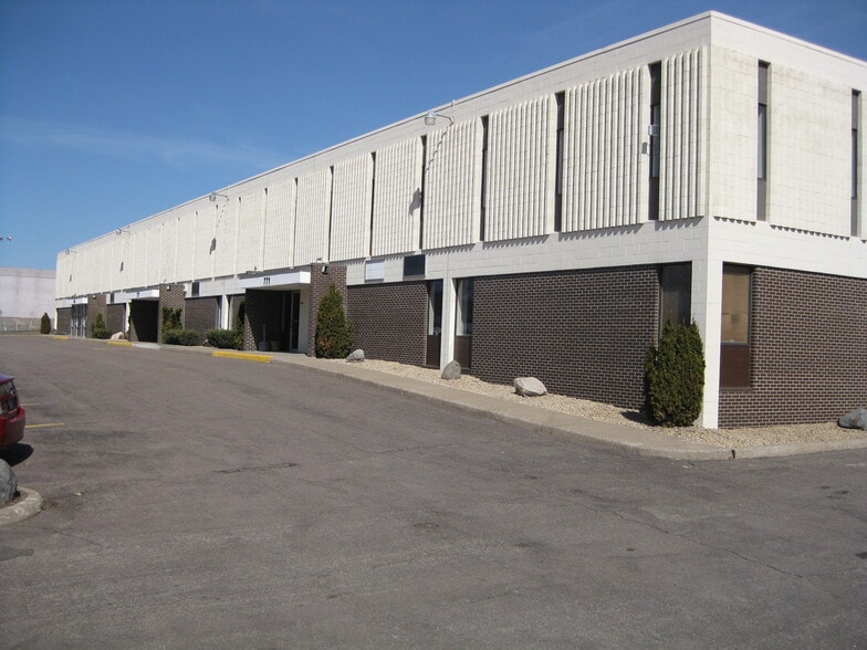 771-783 NE Harding St, Minneapolis, MN for lease - Building Photo - Image 2 of 9