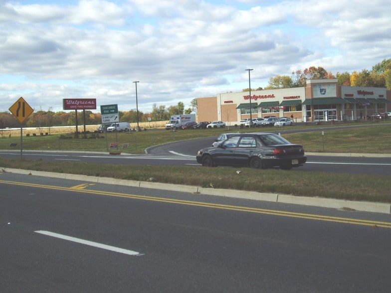 N County Line Rd, Jackson, NJ for lease - Building Photo - Image 2 of 3