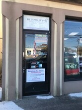 2568-2570 Hempstead Tpke, East Meadow, NY for lease Interior Photo- Image 1 of 3