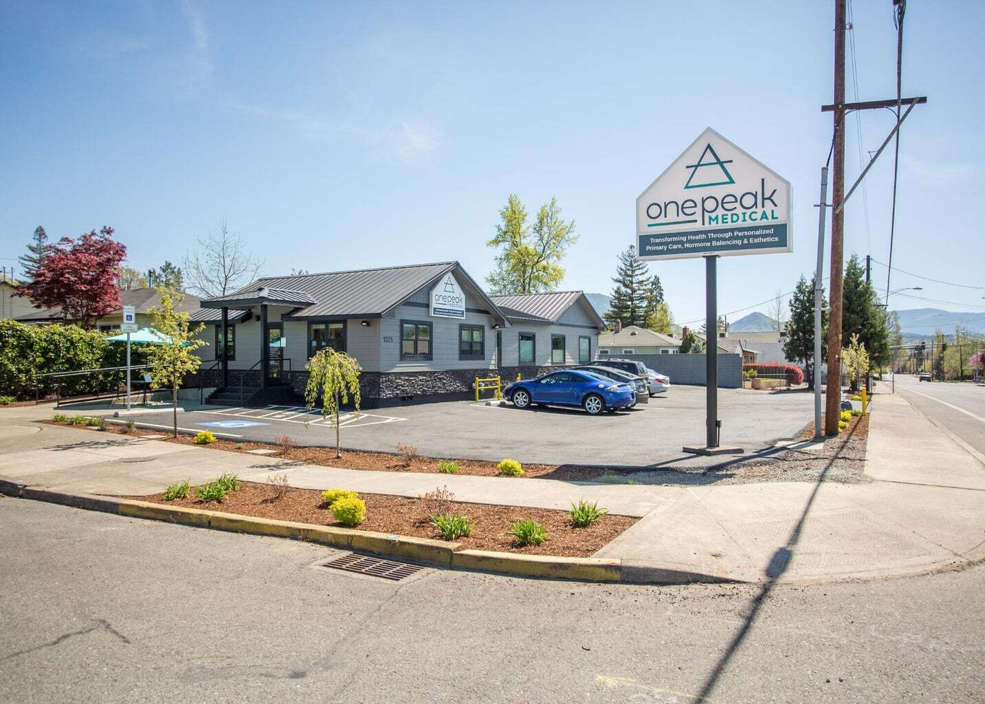 1325 NE 7th St, Grants Pass, OR for sale Primary Photo- Image 1 of 1