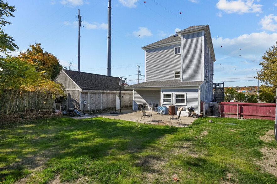 223 Remington Ave, Fall River, MA for sale - Building Photo - Image 2 of 9