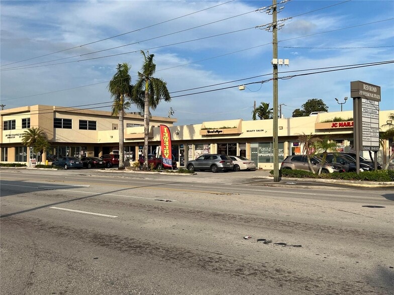 601 SW 57th Ave, Miami, FL for sale - Building Photo - Image 1 of 24