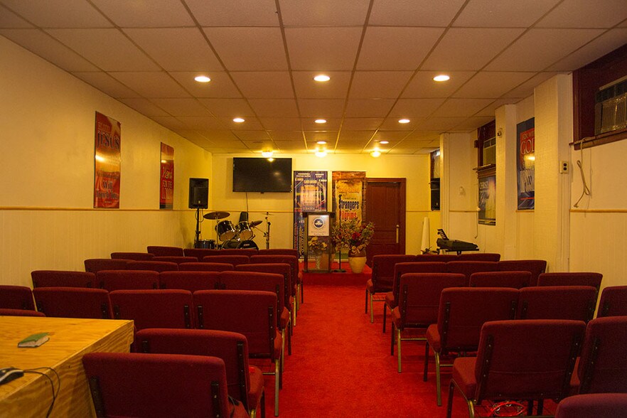 153 w buttonwood st reading pa 19601 loopnet