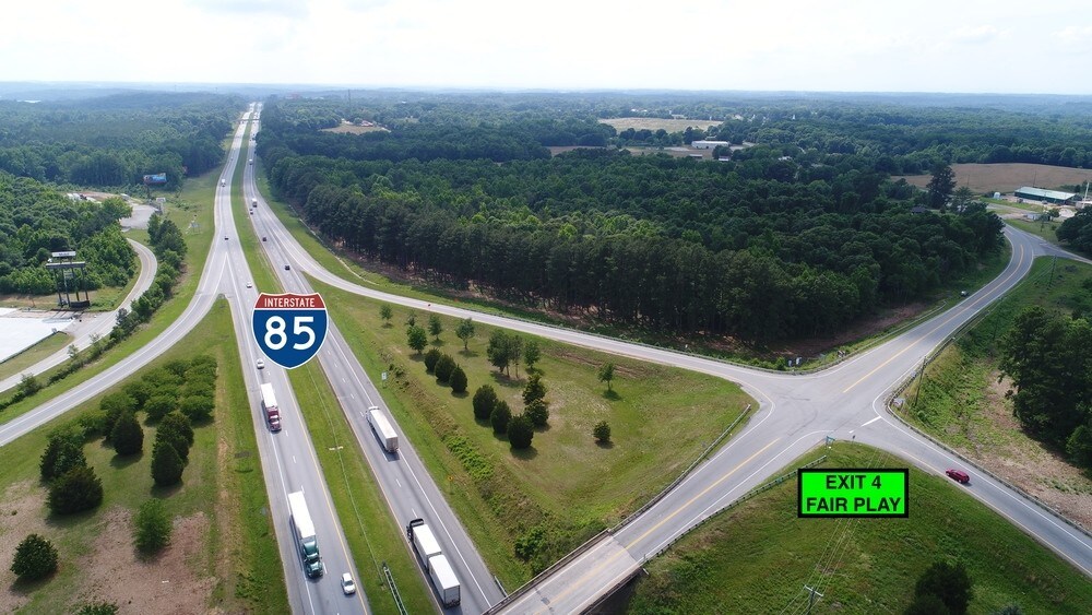 1243 Whitfield Rd, Fair Play, SC 29643