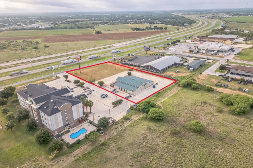 410 S Interstate 35, Pearsall, TX for lease - Aerial - Image 2 of 44