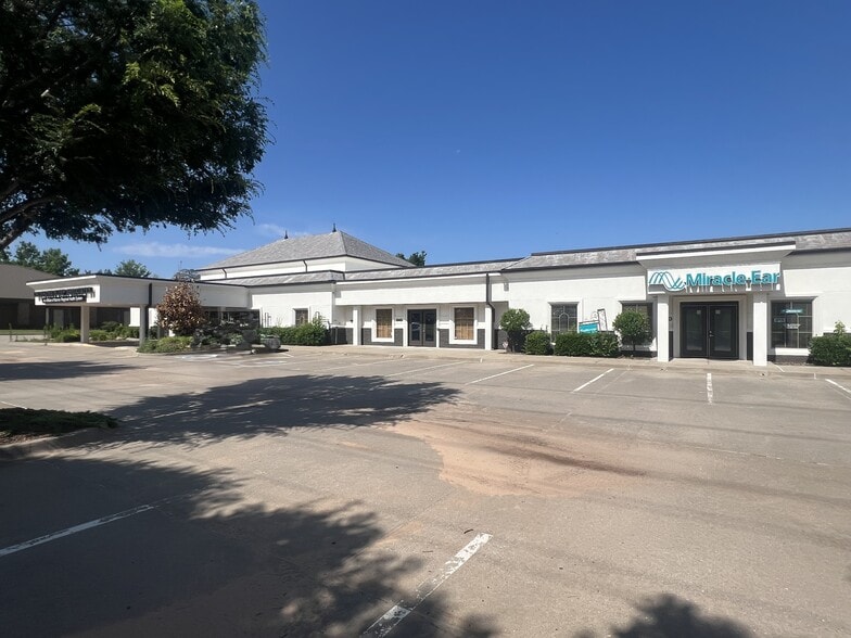 620-650 24th Ave SW, Norman, OK for lease - Building Photo - Image 2 of 5