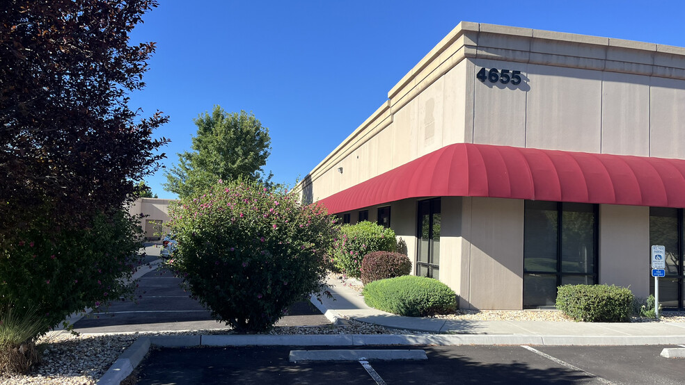 4655 Longley Ln, Reno, NV for lease - Building Photo - Image 1 of 6