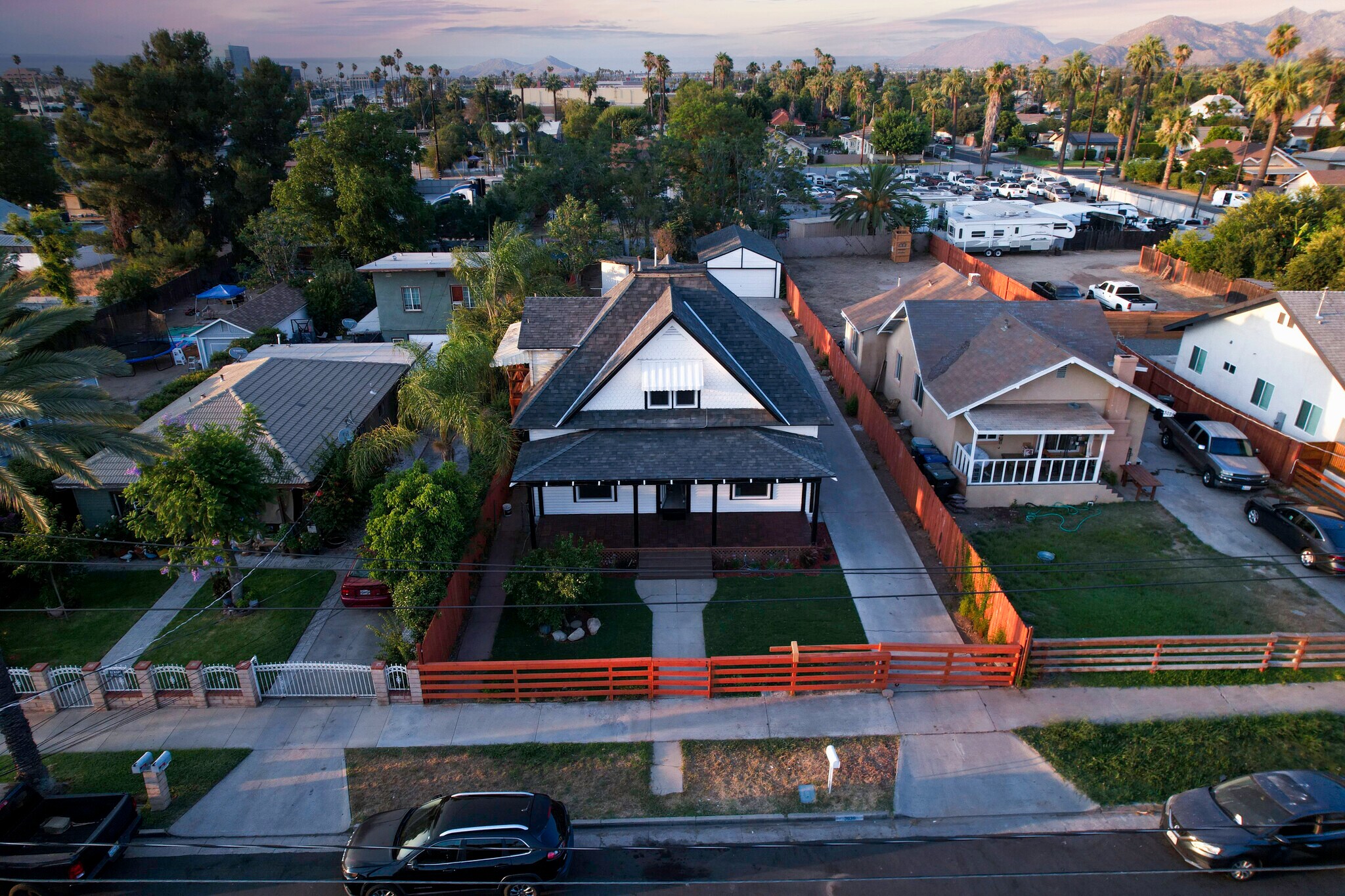 3039 Date St, Riverside, CA for sale Primary Photo- Image 1 of 27