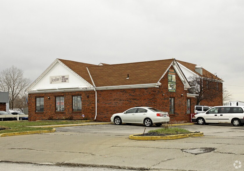 11575 Brookpark Rd, Cleveland, OH 44130