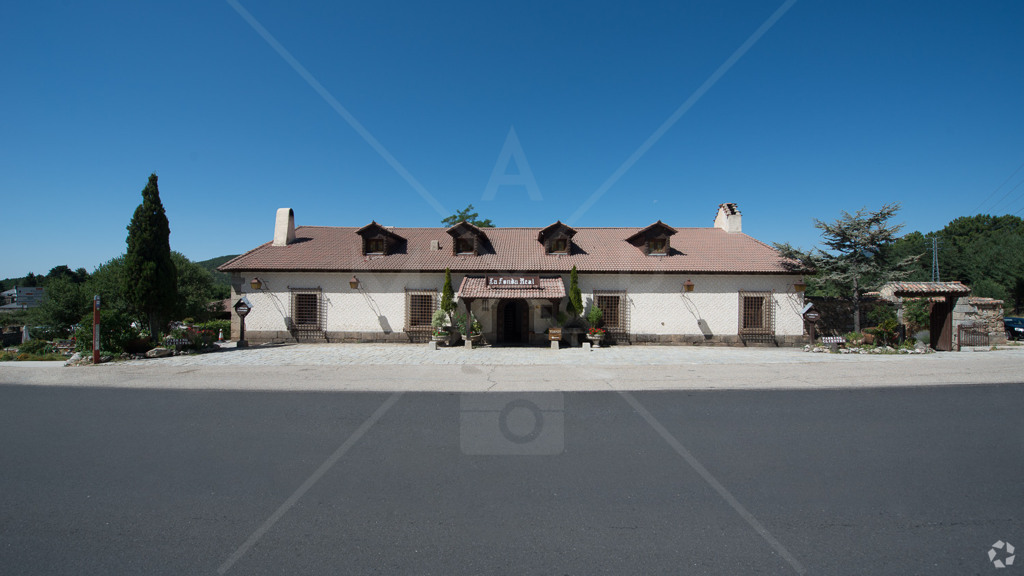 Carretera M-601, km. 12,5, Navacerrada, Madrid for sale Primary Photo- Image 1 of 7