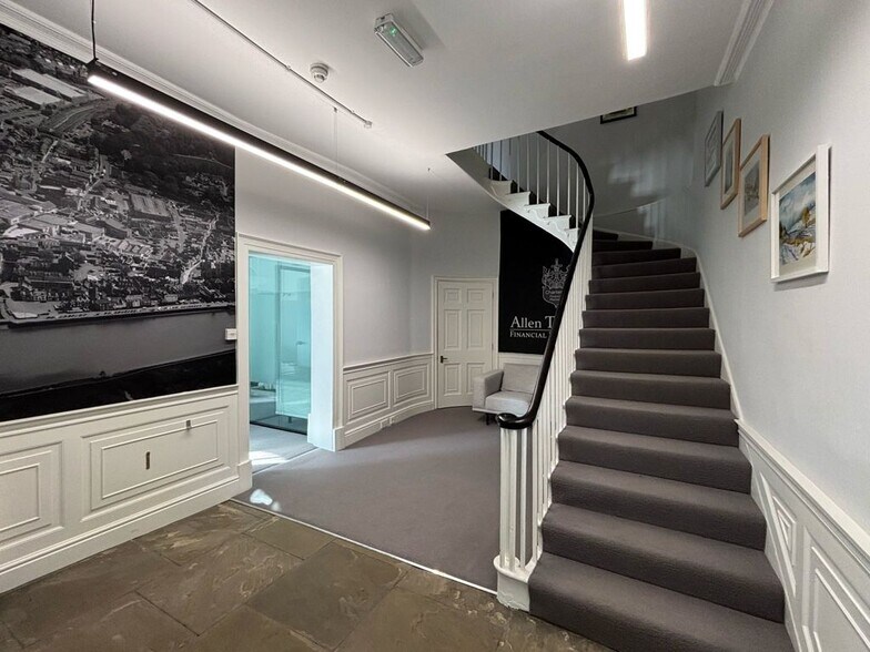 1 King St, Kings Lynn for sale - Interior Photo - Image 3 of 7