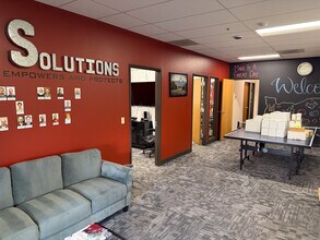 27350 SW 95th Ave, Wilsonville, OR for lease Interior Photo- Image 2 of 7