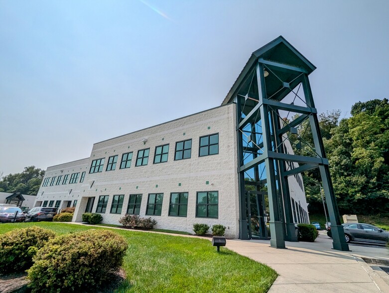 20 New Plant Ct, Owings Mills, MD for lease - Building Photo - Image 2 of 19