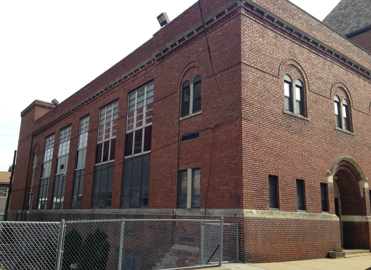 823 Climax St, Pittsburgh, PA 15210