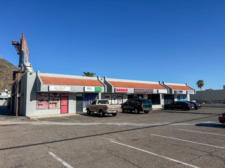 11829-11835 N 19th Ave, Phoenix, AZ for lease - Building Photo - Image 1 of 16