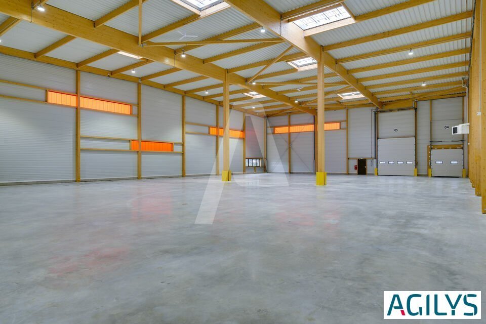 1 Rue Clément Ader, Brie-Comte-Robert for lease Interior Photo- Image 1 of 9