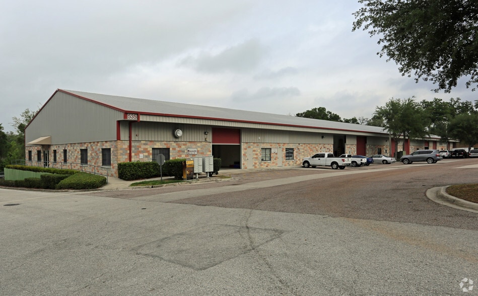 535 Cooper Commerce Dr, Apopka, FL for lease - Building Photo - Image 1 of 4