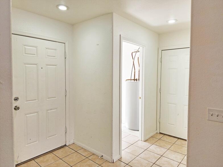 1951 Teepee Rd, Pahrump, NV for sale - Building Photo - Image 3 of 35