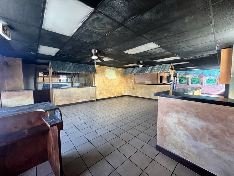 2000 Sam Bass Rd, Round Rock, TX for lease - Building Photo - Image 3 of 4