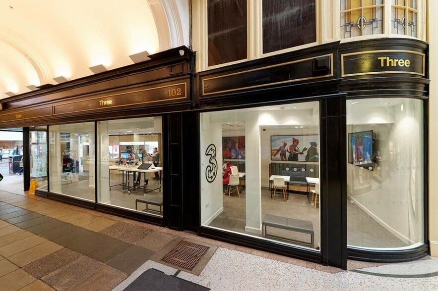 102 Argyle Street, Glasgow for sale - Building Photo - Image 2 of 3