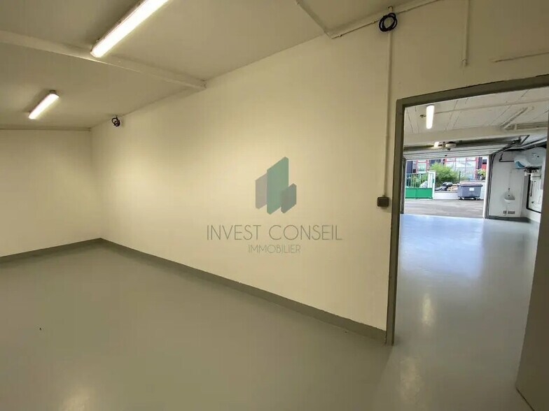 Flex in Sartrouville for lease - Building Photo - Image 2 of 7