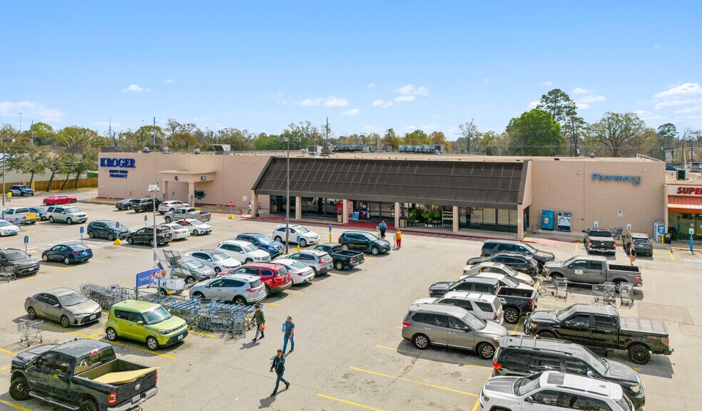 3845 Phelan Blvd, Beaumont, TX for sale - Building Photo - Image 1 of 1