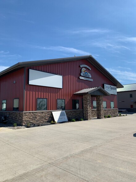 5226 51st Ave S, Fargo, ND for sale - Building Photo - Image 1 of 1