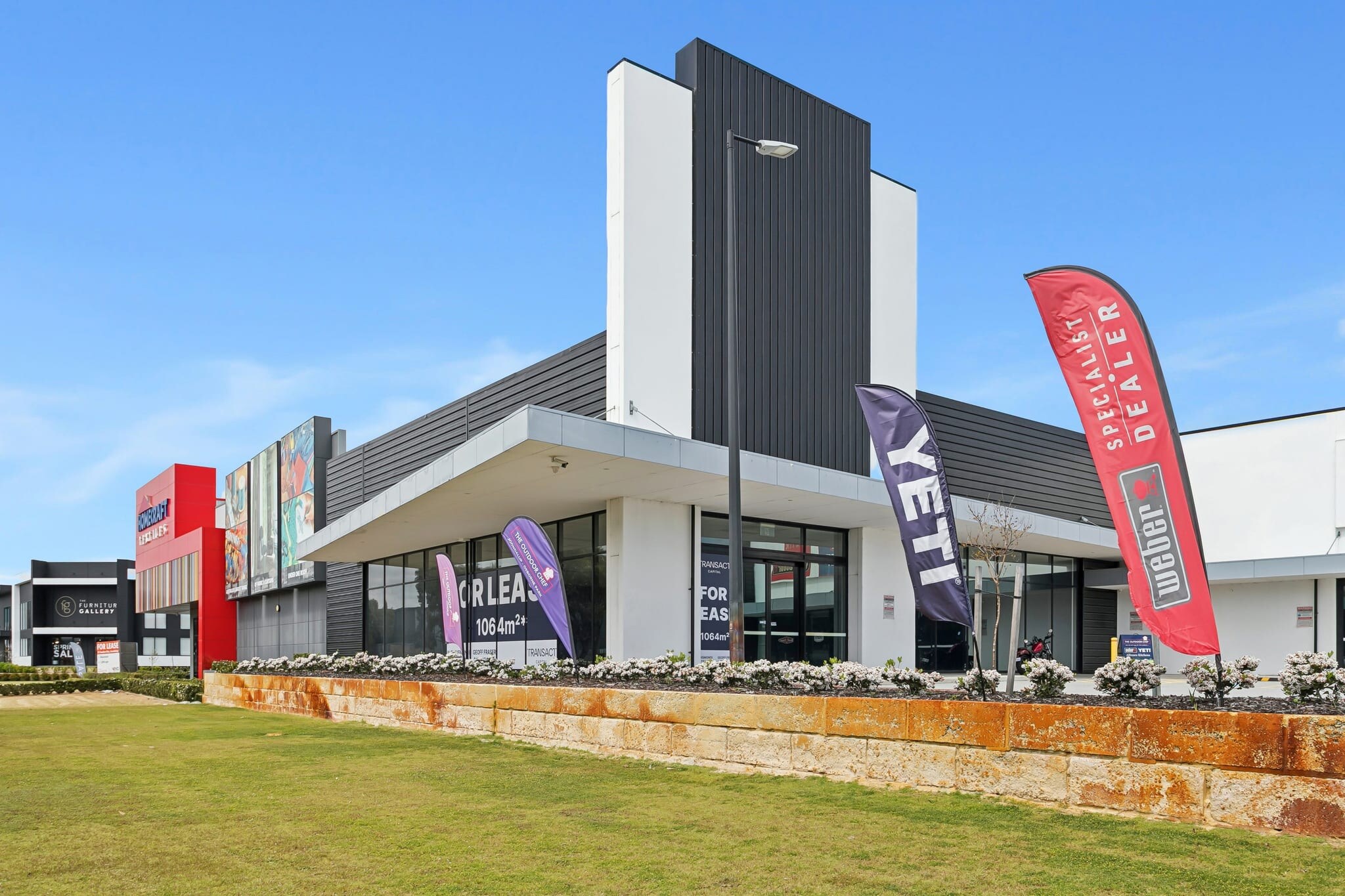 17 Injune Way, JOONDALUP for lease Primary Photo- Image 1 of 6