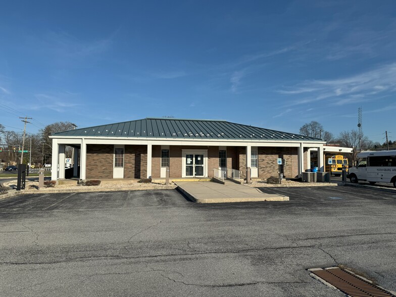 3805 Trindle Rd, Camp Hill, PA for lease - Building Photo - Image 2 of 10