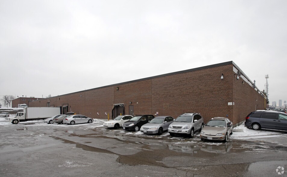20 Commander Blvd, Toronto, ON for sale - Building Photo - Image 2 of 2