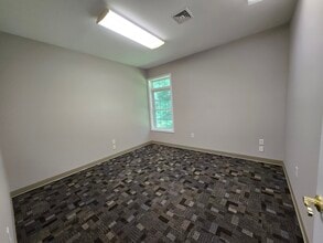 3 Inspiration Ln, Chester, CT for lease Interior Photo- Image 2 of 30