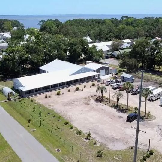 2390 Oak St, Carrabelle, FL for sale Building Photo- Image 1 of 1