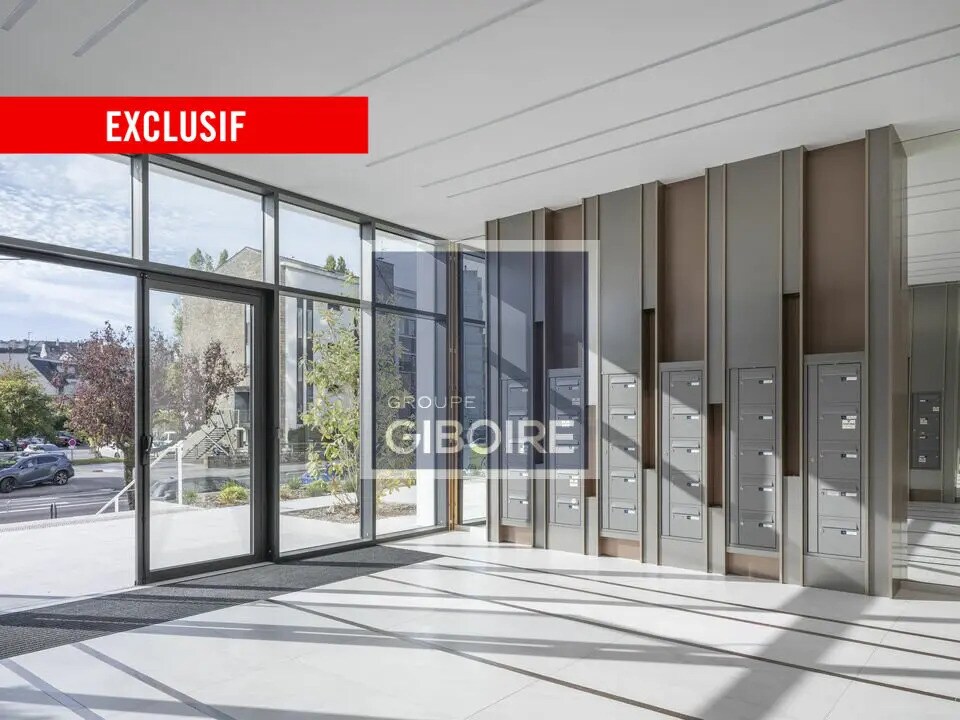 Vente Bureaux 111 m² - Photo 1